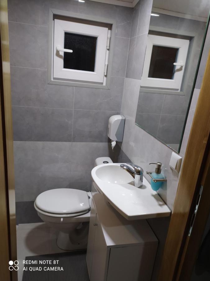 Lenilenii Bungalows Jajce Esterno foto